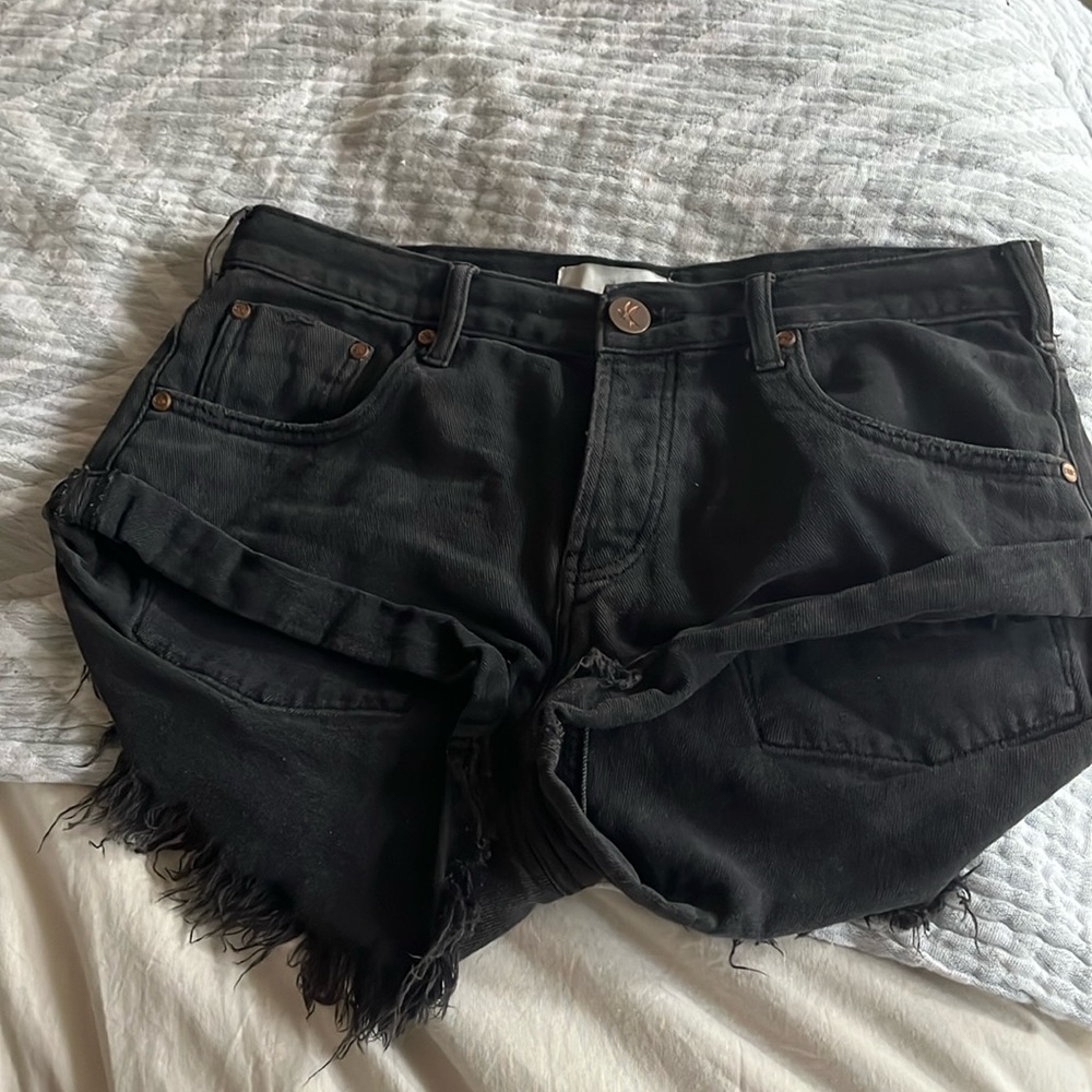 One teaspoon shorts.